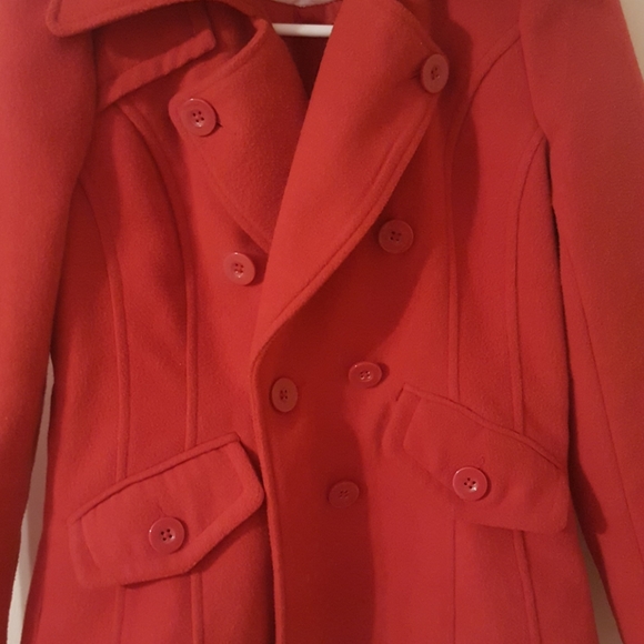 Girls Red coat size XS - Picture 2 of 5